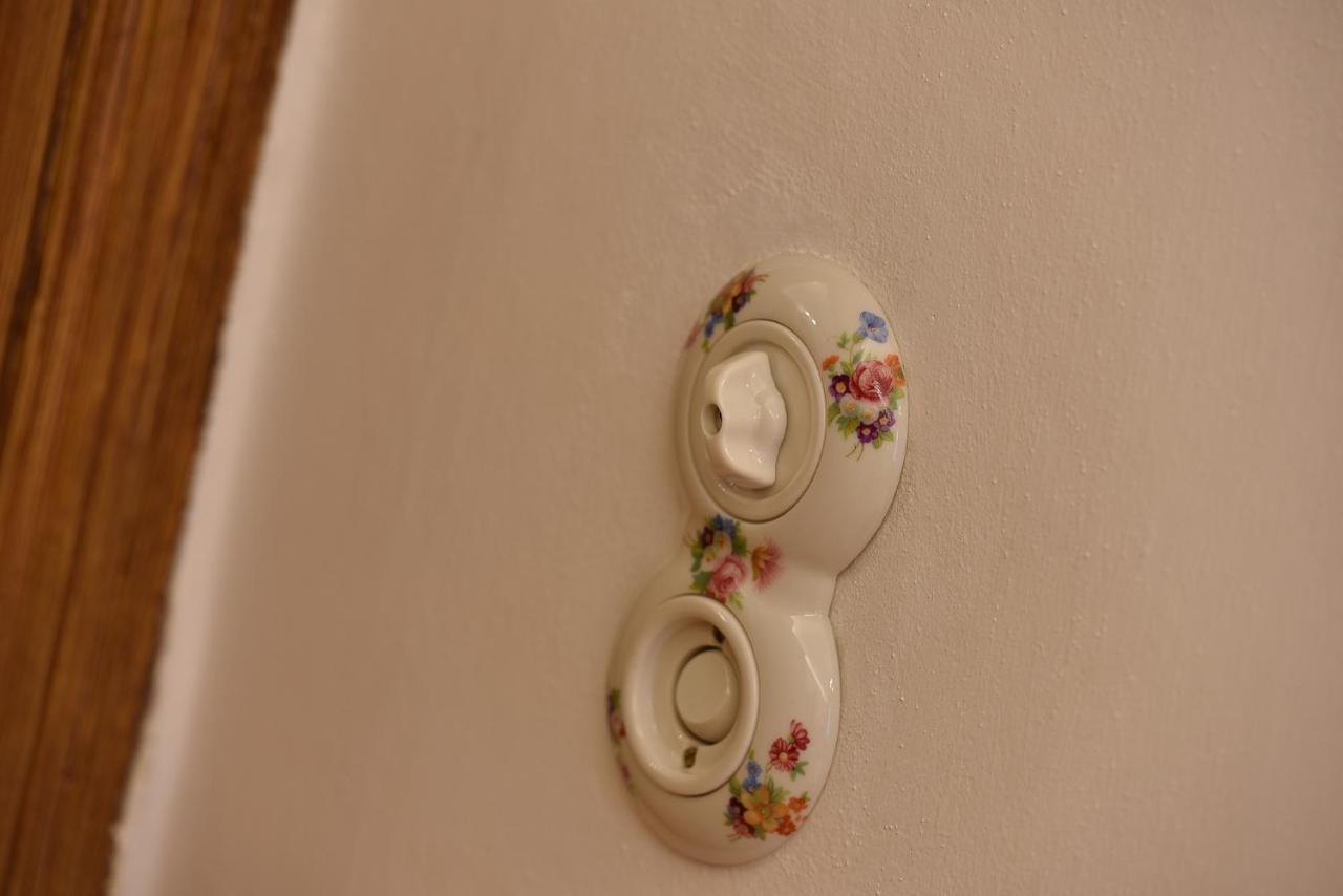 Apartman Dalia Janackovo Nabrezi Praha Bagian luar foto